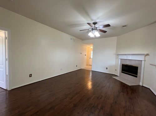 1053 Shadow Glenn Dr, Conroe TX  77301-2256 exterior