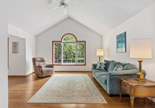 2225 Dahl Ave, Saint Paul MN  55119-5886 exterior