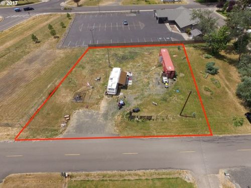 33 Hyland Ln, Lowell OR  97452-9739 exterior