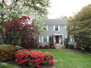 31 Summer View Dr, Upper Stepney, CT 06468-2001