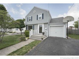 47 Buckland Rd, Hartford, CT 06109-1204