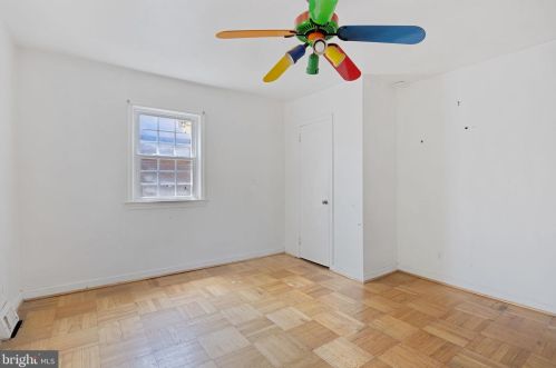 5623 Browning Rd, Camden NJ 08109-1638 exterior