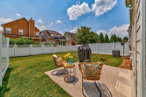 50 Greenfield Dr, Dawsonville, GA 30534-9425