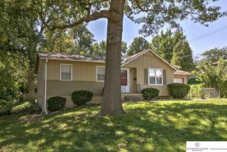 12509 Seldin Dr, Omaha, NE 68144-4120