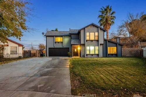 42320 La Gabriella Dr, Lancaster CA  93536-3568 exterior