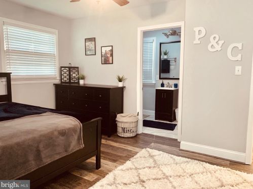 1712 Maryland Ave, Shady Side MD 20764-9750 exterior