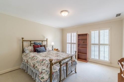 2101 Bohler Rd, Atlanta GA  30318-1515 exterior