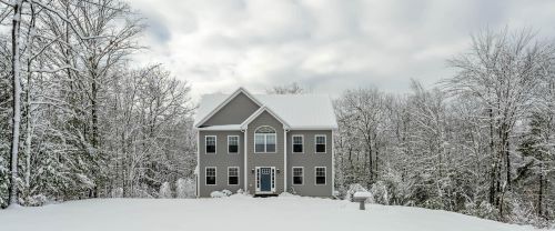 72 Gristmill Rd, Fremont, NH 03044-3039