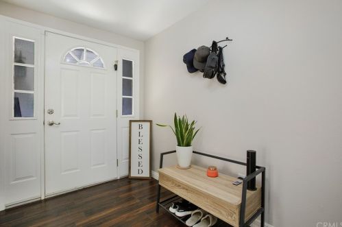 5543 Wentworth Dr, Riverside CA  92505-3151 exterior