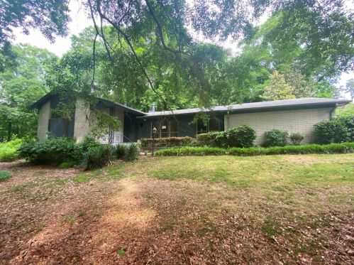 2563 Lake Capri Dr, Conyers GA  30012-2932 exterior