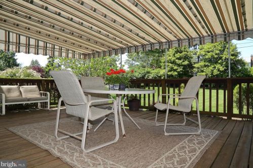 1144 Devonshire Rd, Lancaster PA  17601-1611 exterior