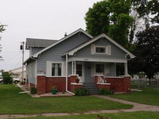 402 Amity St, Clarks, NE 68628-5006