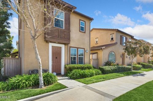 1094 A St, Oxnard, CA 93030-4368