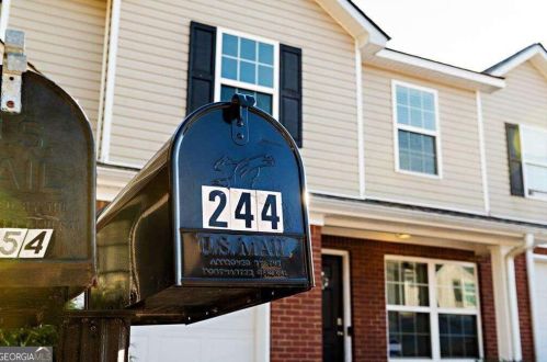 244 Tara Commons Cir, Loganville, GA 30052-8019