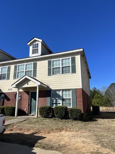 629 Mill Stone Blf, Monroe, GA 30655-2862