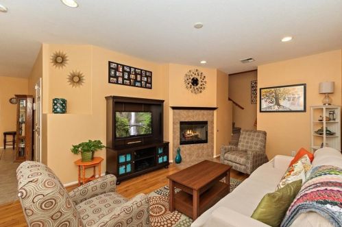 22373 Blue Lupine Cir, Colton, CA 92313-5466