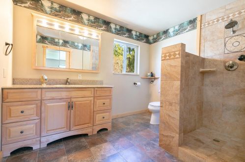14263 Wolfgang Rd, Truckee CA  96161-6912 exterior
