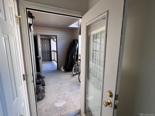 9180 Arbor Cir, Englewood CO  80111-5258 exterior