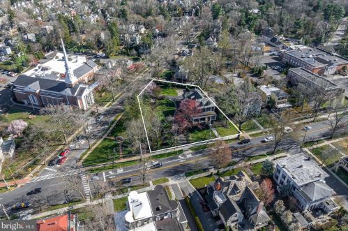 114 Kings Hwy, Tavistock NJ 08033-1981 exterior