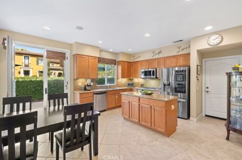 196 Vintage, Irvine CA  92620-2864 exterior