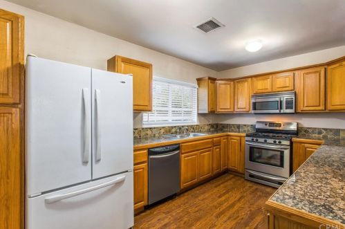 4512 Jurupa Ave, Riverside CA  92506-1969 exterior