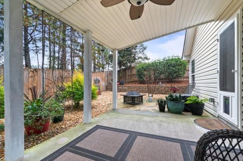 123 Stoneforest Dr, Holly Springs GA  30189-2554 exterior