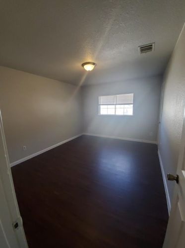 470 Whispering Holw Dr, Uhland TX 78640-4662 exterior