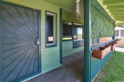87224 Waiolu St, Nanakuli, HI 96792-4700
