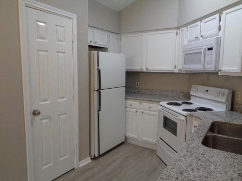 1229 Clover Dr, Angleton TX  77515-3613 exterior