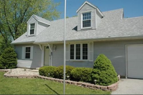 85 Strasma East Dr, Kankakee, IL 60901-5921