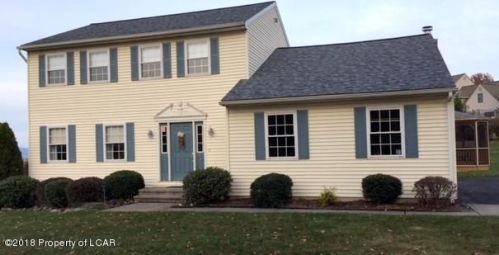 37 Osborne Dr, Pittston PA  18640-3751 exterior