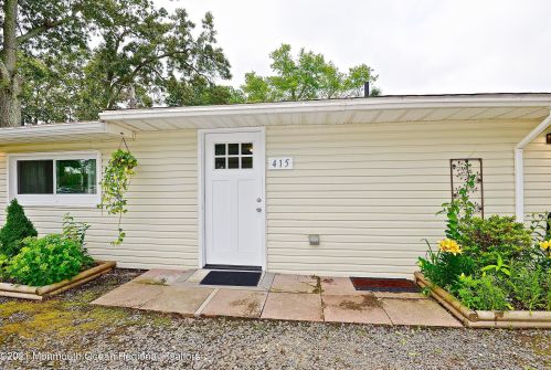 415 Beach Blvd, Lacey, NJ 08731-4939