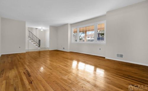 41 Meredith Rd, Piscataway NJ  08854-5419 exterior