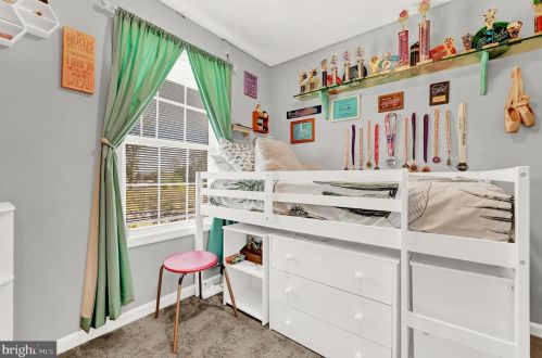 134 Overlook Dr, Hanover PA  17331-9136 exterior