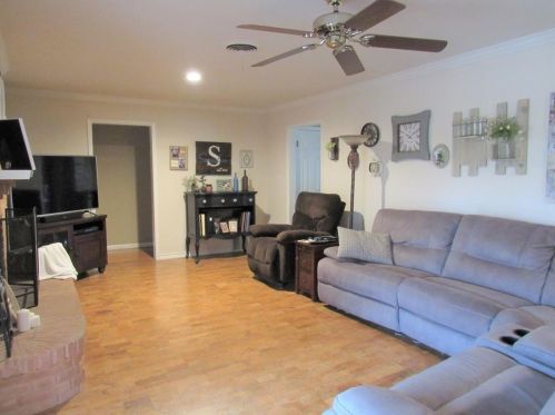 716 Candlewood Rd, Fort Worth TX  76103-1114 exterior