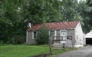 239 Keck Ave, Aurora, IL 60505-5523