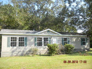 4015 Oxford Ln, Blackshear, GA 31516-5095