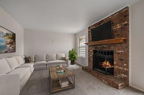 7074 Appleton Cir, Englewood, CO 80112-1164