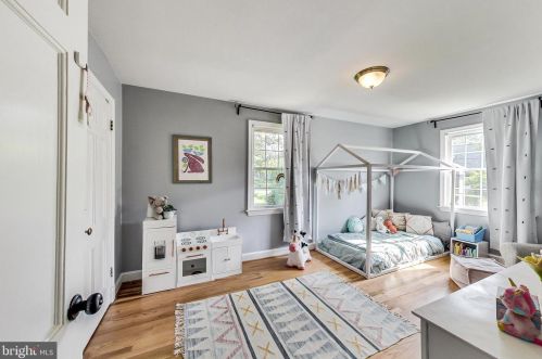 9227 Mintwood St, Silver Spring MD 20901-3523 exterior