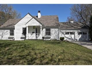 235 Holly Rd, Hopkins, MN 55343-8515