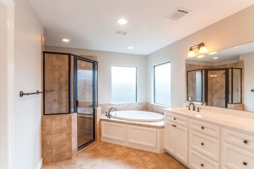 10216 Wood Fern Ct, Conroe TX  77385-7912 exterior
