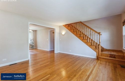 415 Traube Ave, Willowbrook IL  60514-2810 exterior