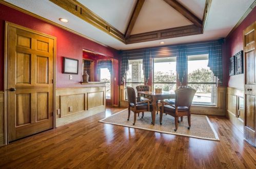 2321 Highland Hts Ln, Carrollton TX 75007-2033 exterior