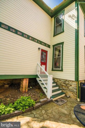 122 Main St, Middletown MD  21769-7931 exterior