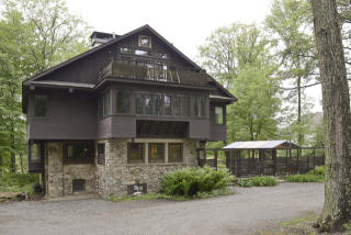 54 Glen Lake Rd, Sparta, NJ 07871-3606