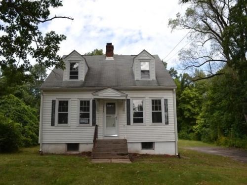 764 Park Ave, Windsor CT  06095-3318 exterior