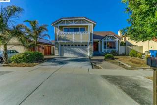 245 Tramway Dr, Milpitas, CA 95035-3571