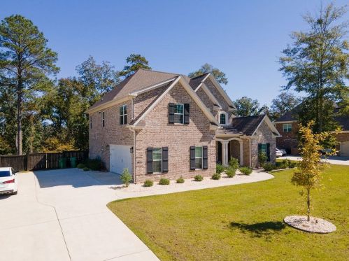 4022 Coosa Dr, Bonaire, GA 31005-2526