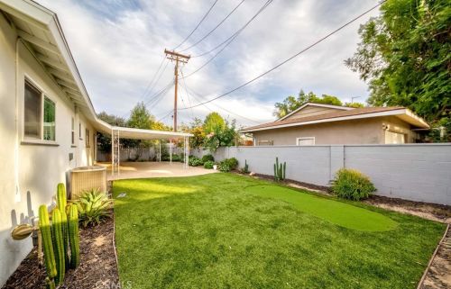 1048 Fairbrook Ln, Santa Ana CA  92706-1106 exterior