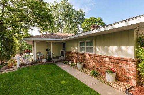 795 Heinel Dr, Saint Paul MN  55113-2152 exterior